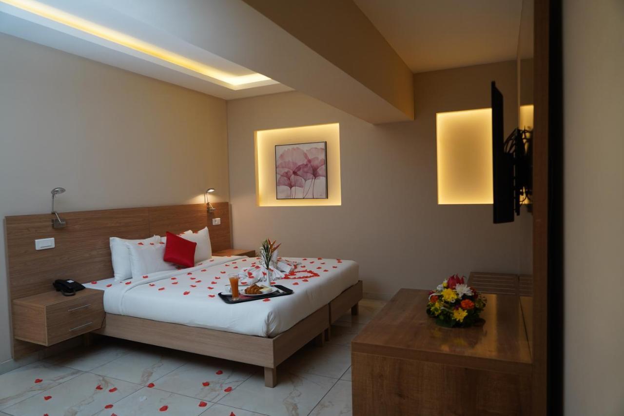 Hotel Astral Abidjan Luaran gambar
