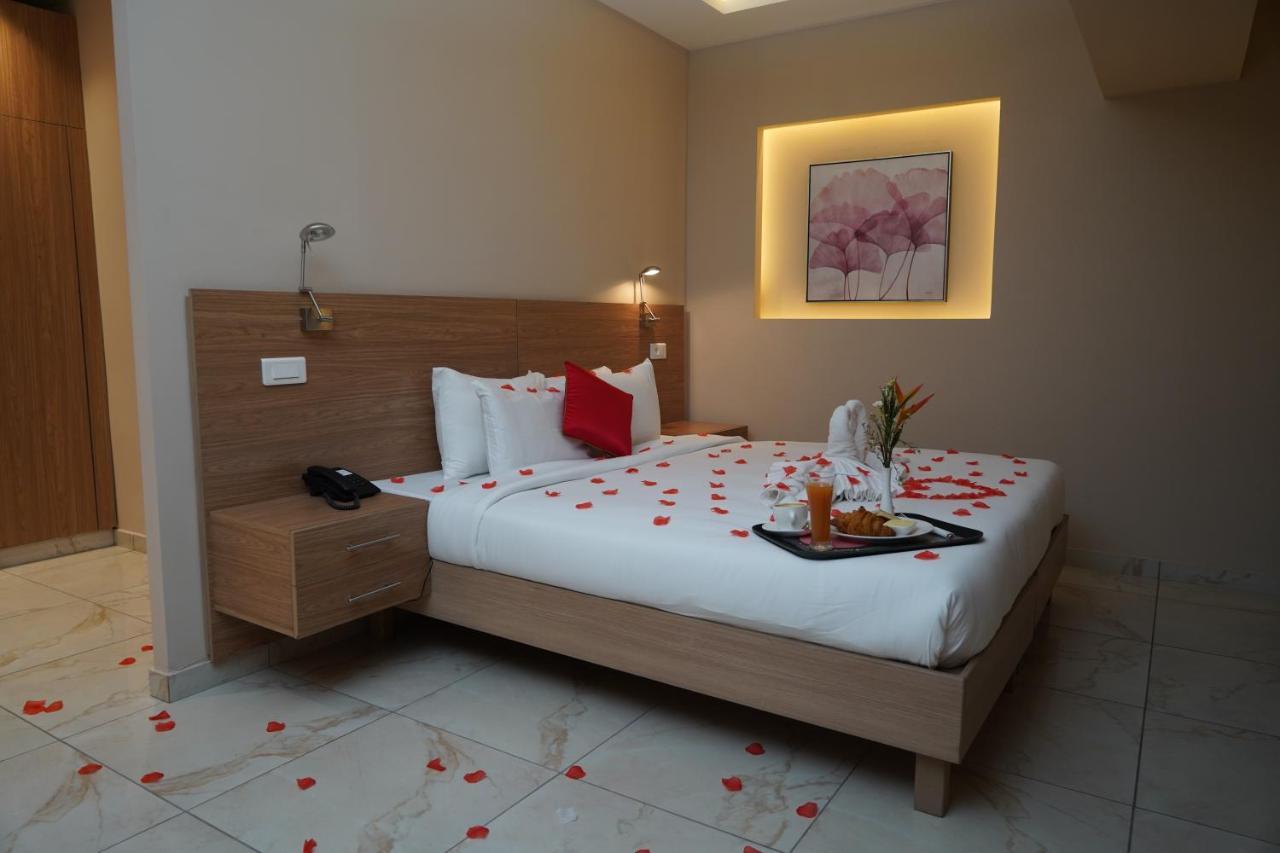 Hotel Astral Abidjan Luaran gambar
