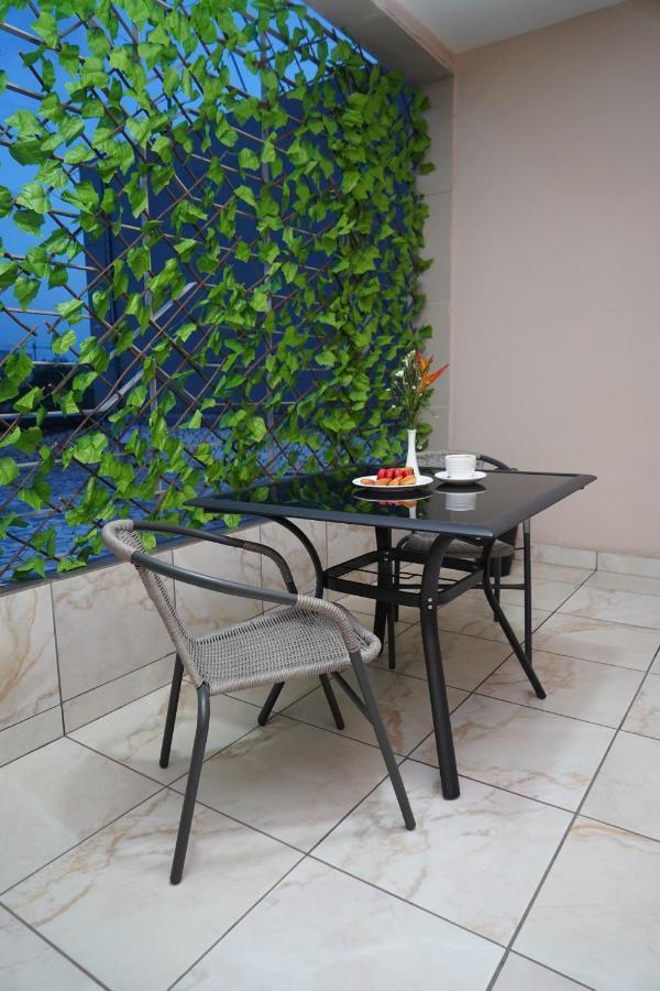 Hotel Astral Abidjan Luaran gambar