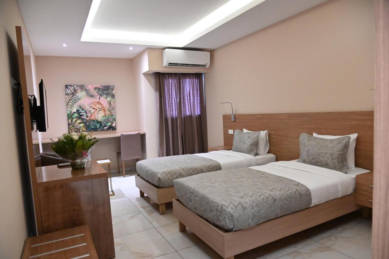 Hotel Astral Abidjan Luaran gambar